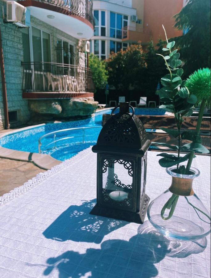 Hotel Dolphin ラヴダ エクステリア 写真