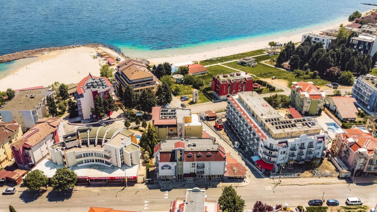 Hotel Dolphin ラヴダ エクステリア 写真